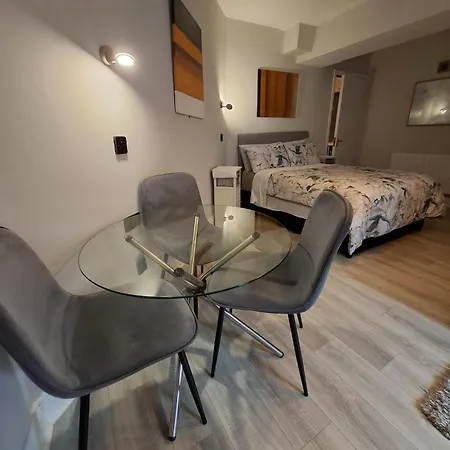 Mariners Rest One Bedroom In Innishannon Village *