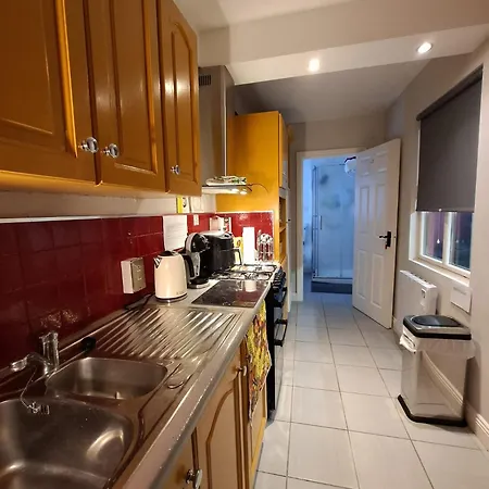 Mariners Rest One Bedroom In Innishannon Village * Cork