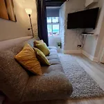 Mariners Rest One Bedroom In Innishannon Village * 코크